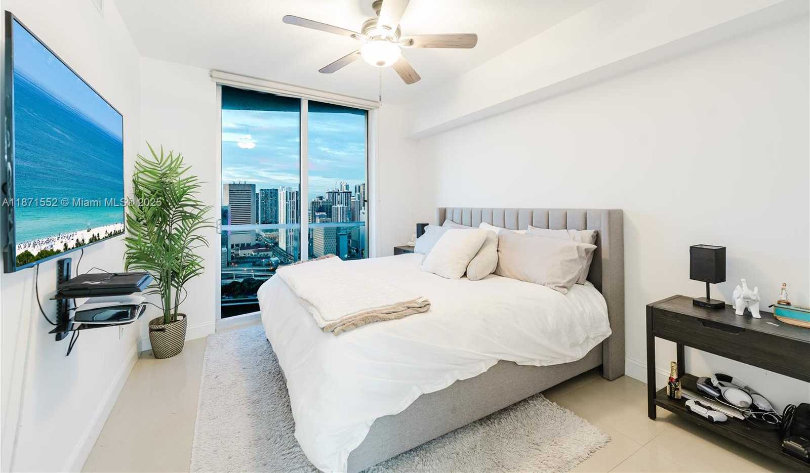 Small Image of 185 SOUTH WEST 7TH ST #3609, Miami Number 11