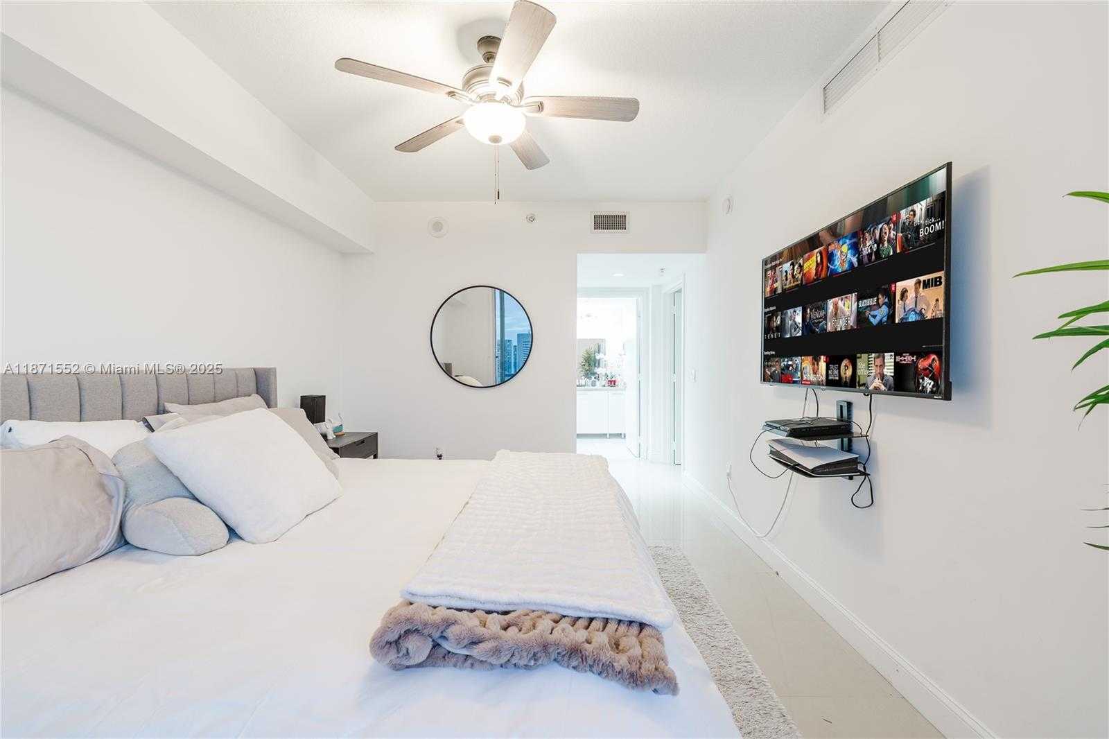 Small Image of 185 SOUTH WEST 7TH ST #3609, Miami Number 13