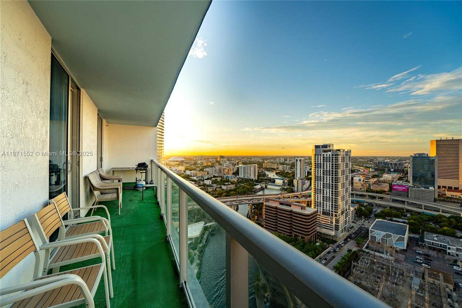 Small Image of 185 SOUTH WEST 7TH ST #3609, Miami Number 19