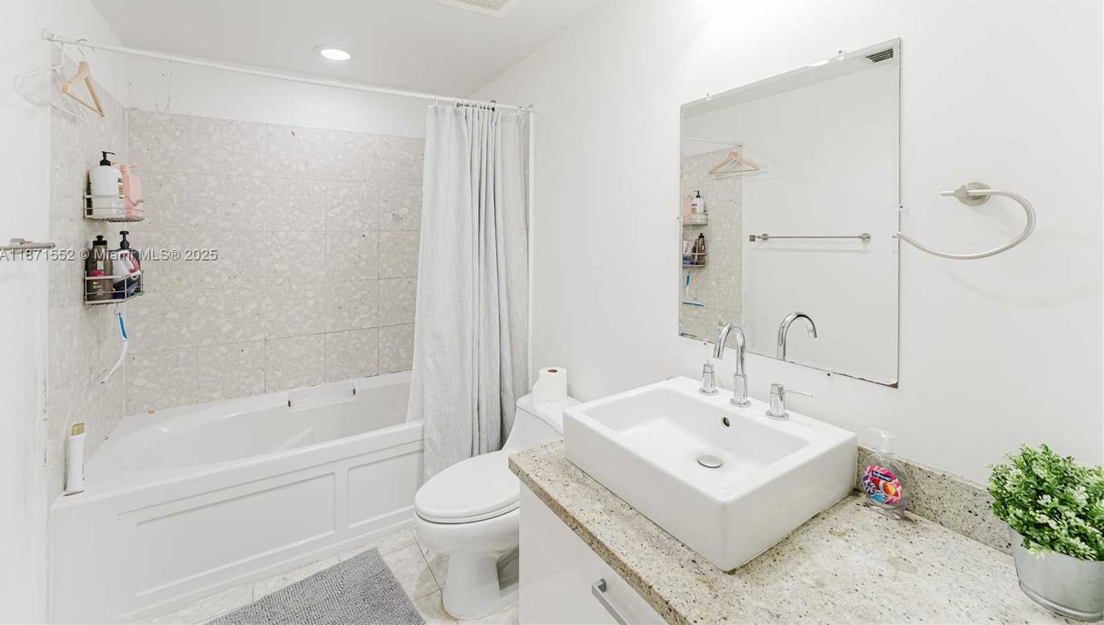 Small Image of 185 SOUTH WEST 7TH ST #3609, Miami Number 33