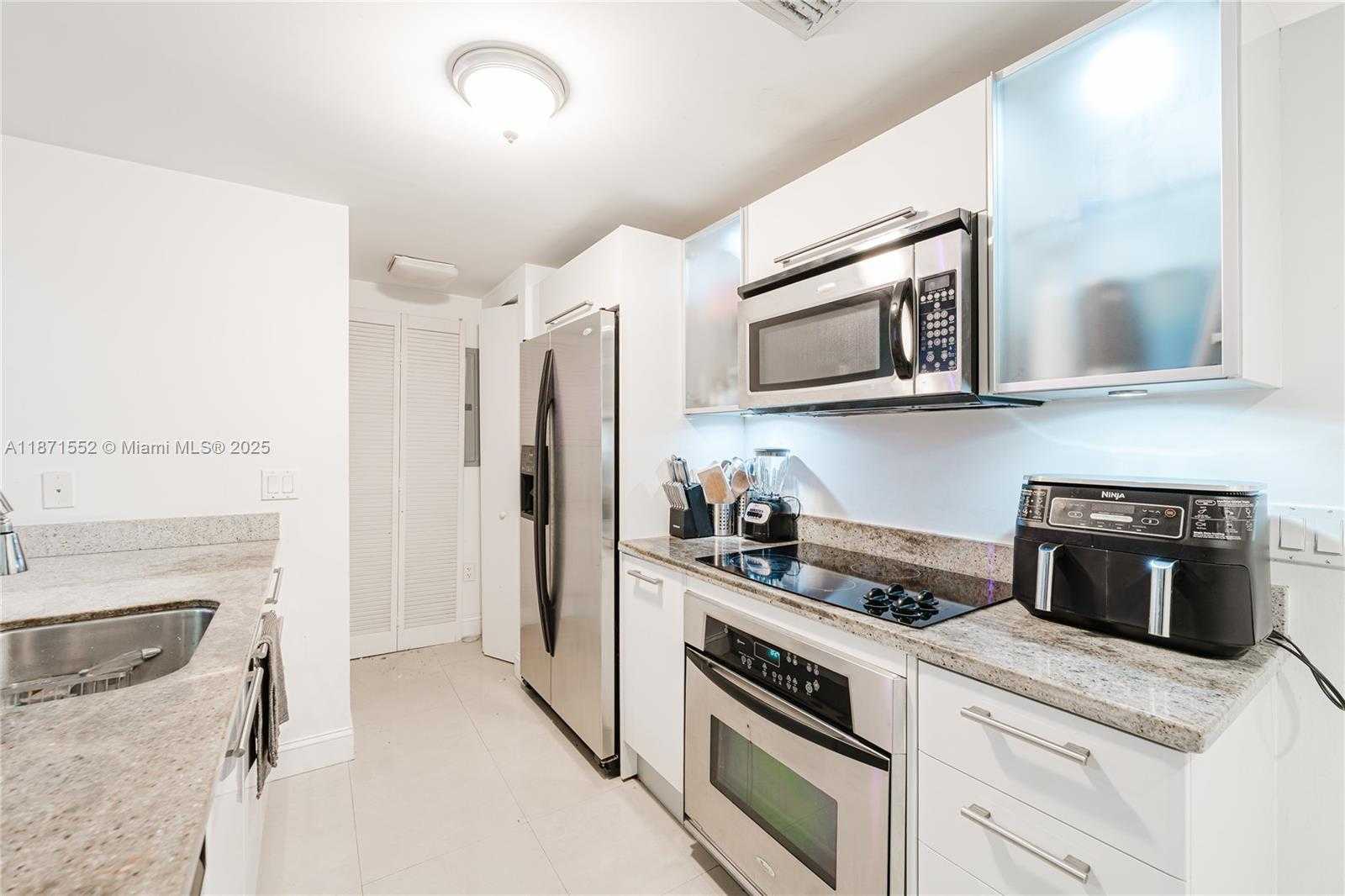 Small Image of 185 SOUTH WEST 7TH ST #3609, Miami Number 6