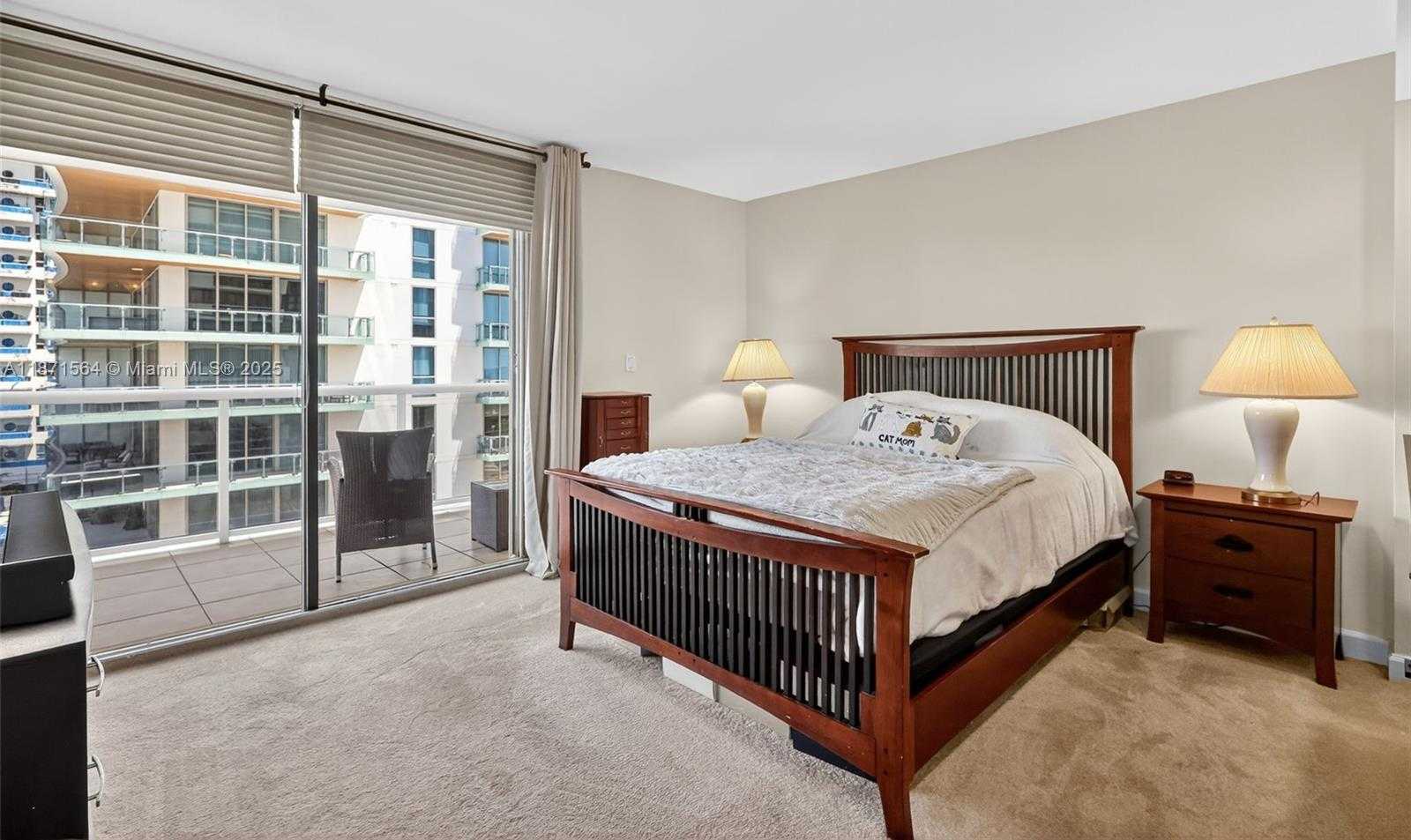 Small Image of 5757 COLLINS AVE #801, Miami Beach Number 11