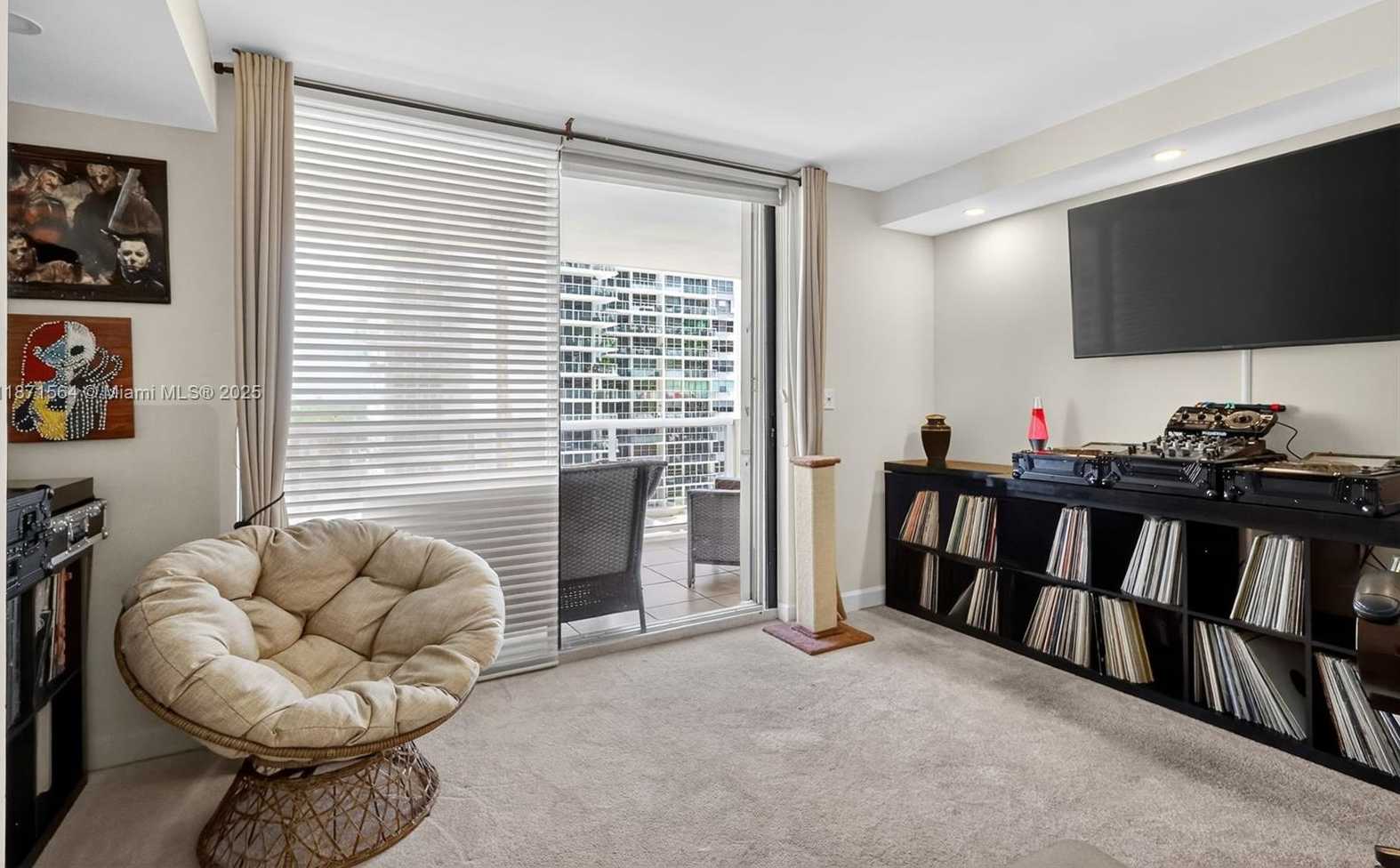 Small Image of 5757 COLLINS AVE #801, Miami Beach Number 17