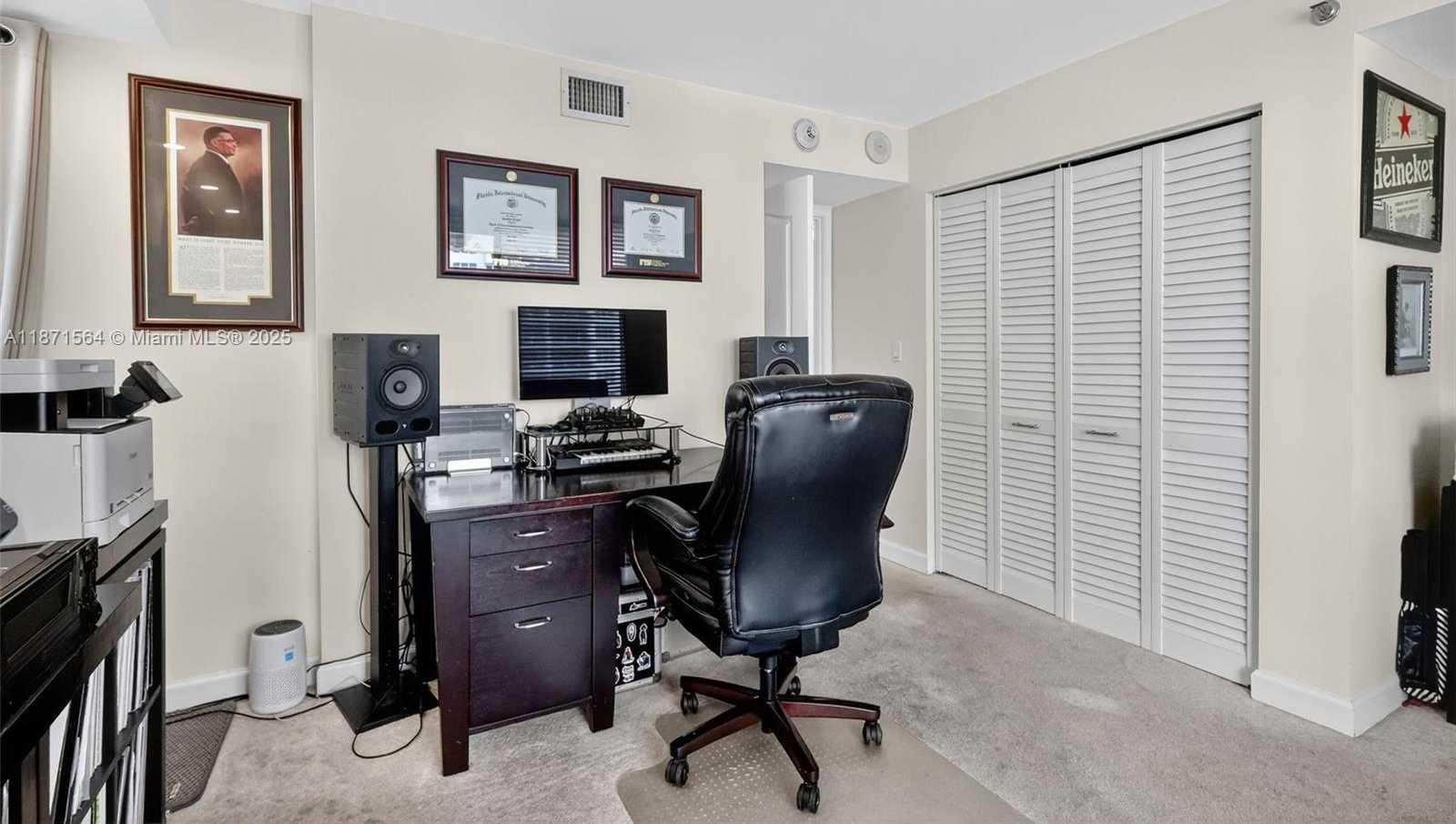 Small Image of 5757 COLLINS AVE #801, Miami Beach Number 18