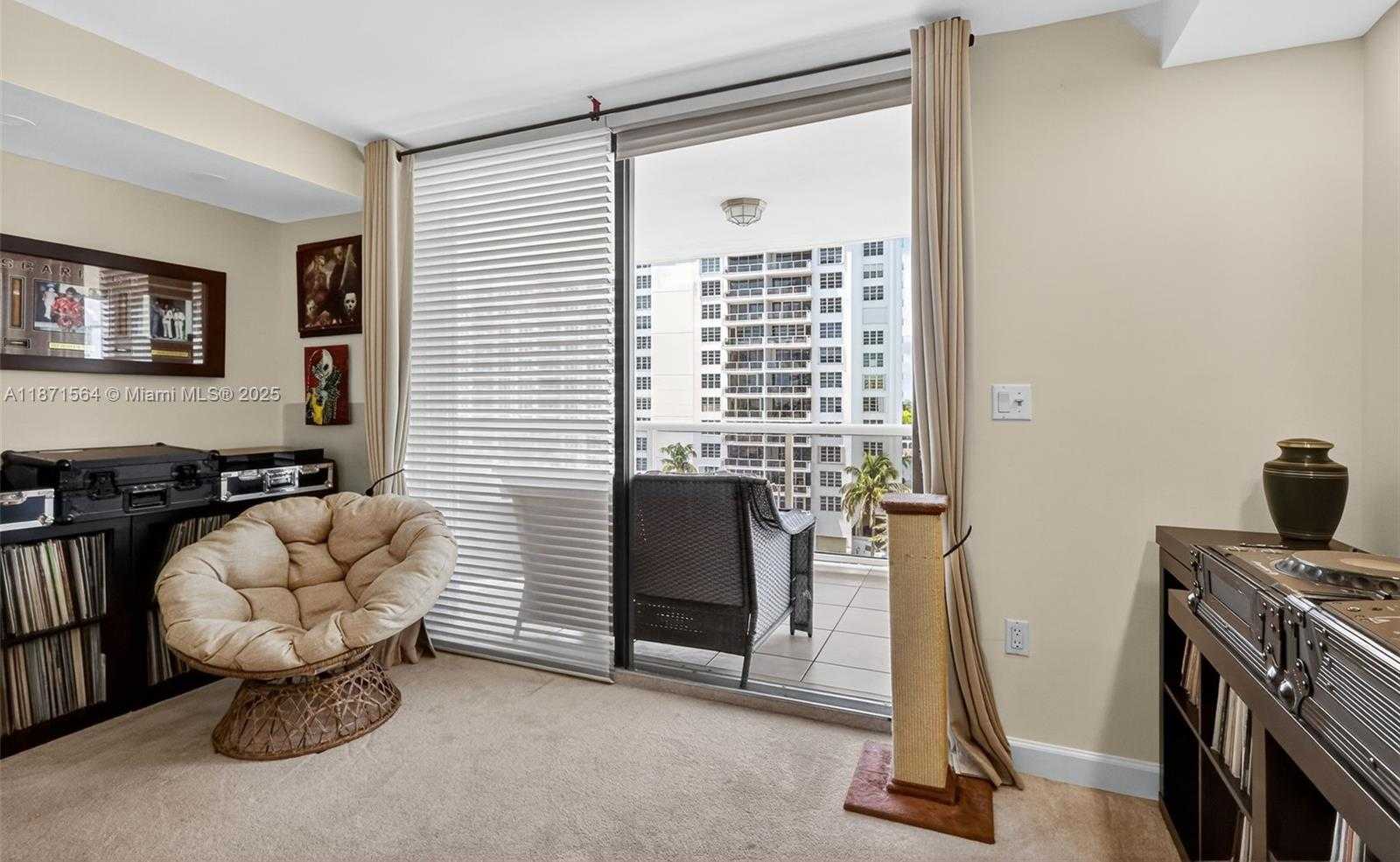 Small Image of 5757 COLLINS AVE #801, Miami Beach Number 19