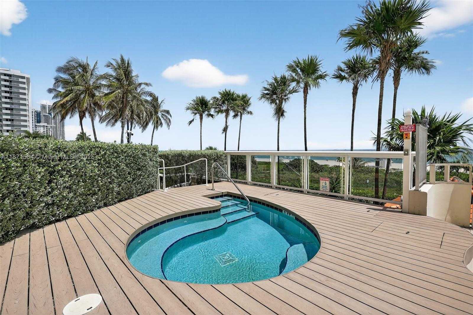 Small Image of 5757 COLLINS AVE #801, Miami Beach Number 42
