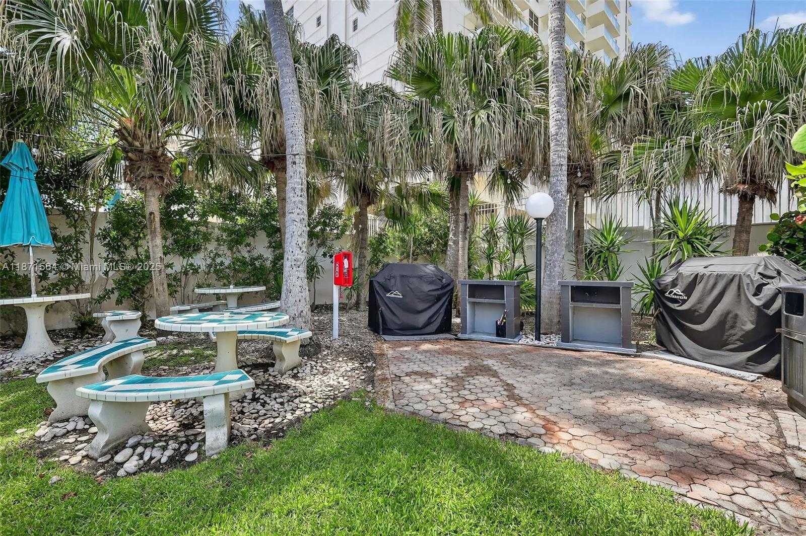Small Image of 5757 COLLINS AVE #801, Miami Beach Number 43