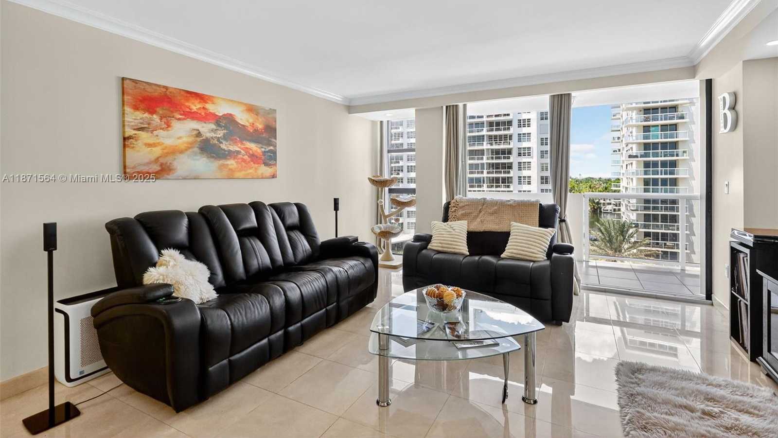 Small Image of 5757 COLLINS AVE #801, Miami Beach Number 5