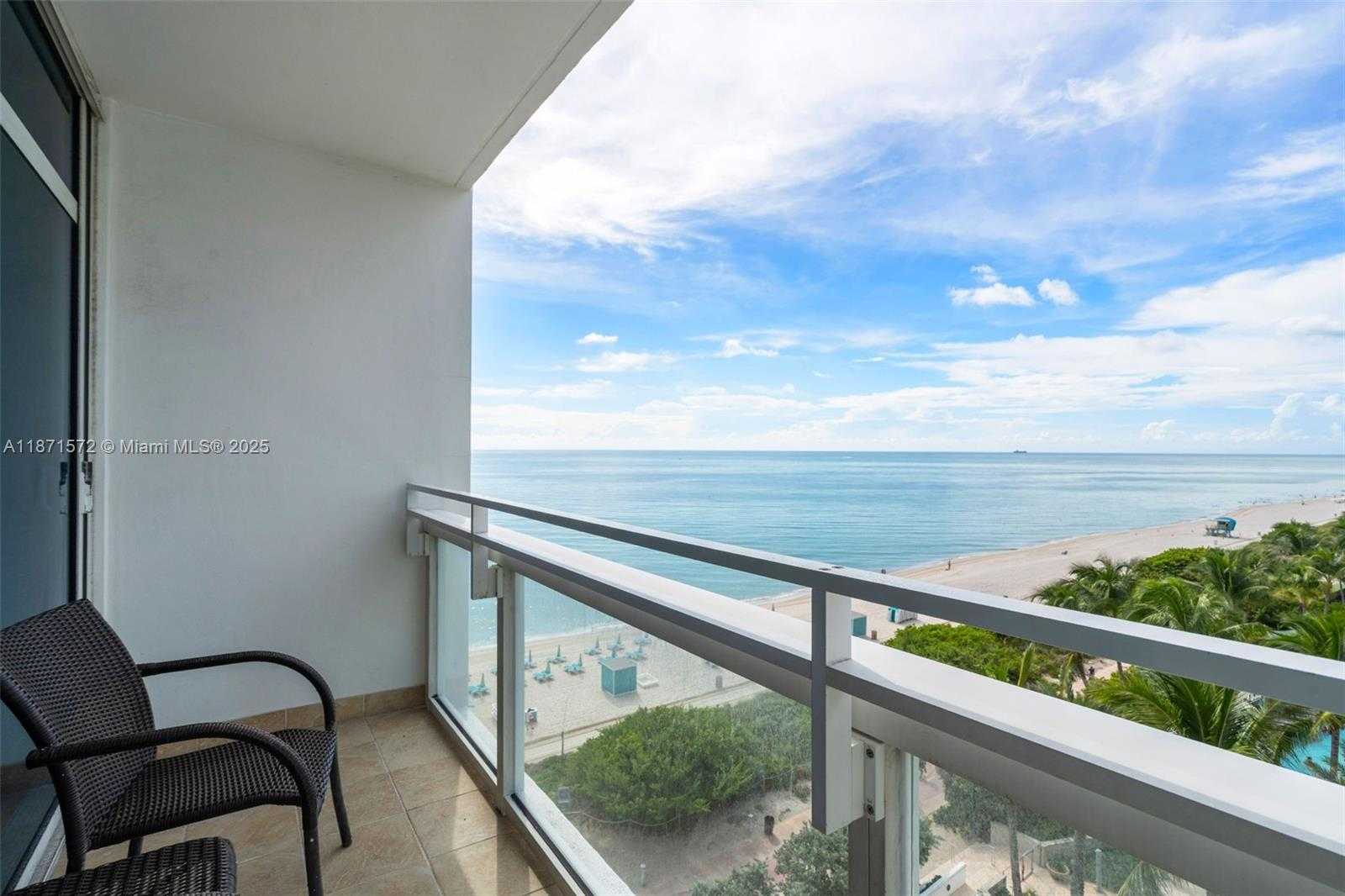 Small Image of 6801 COLLINS AVE #706 (Door 720), Miami Beach Number 15