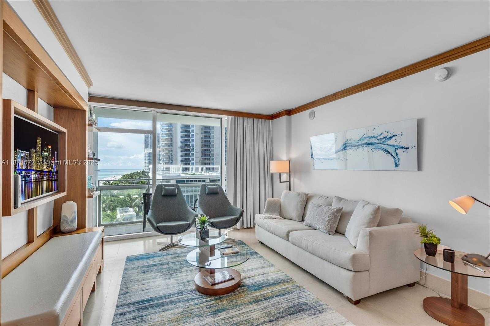 Small Image of 6801 COLLINS AVE #706 (Door 720), Miami Beach Number 5