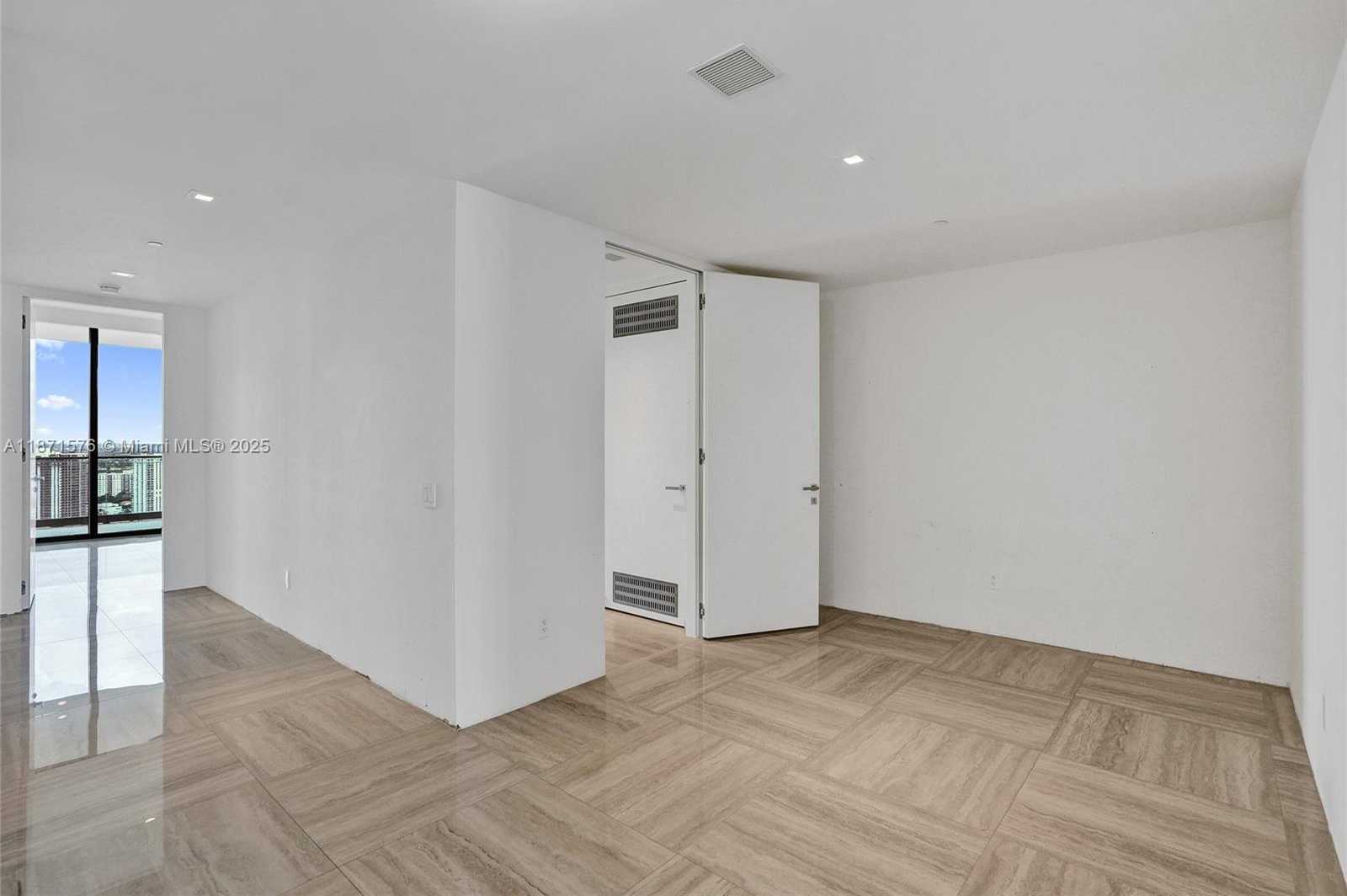 Small Image of 18975 COLLINS AVE #2903, Sunny Isles Beach Number 31