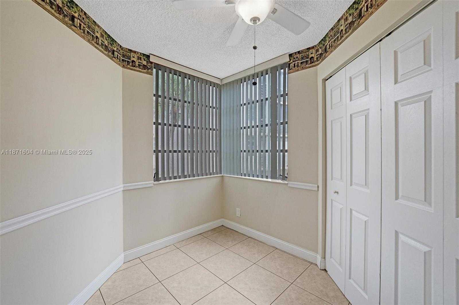 Small Image of 1900 SABAL PALM DR #201, Davie Number 21