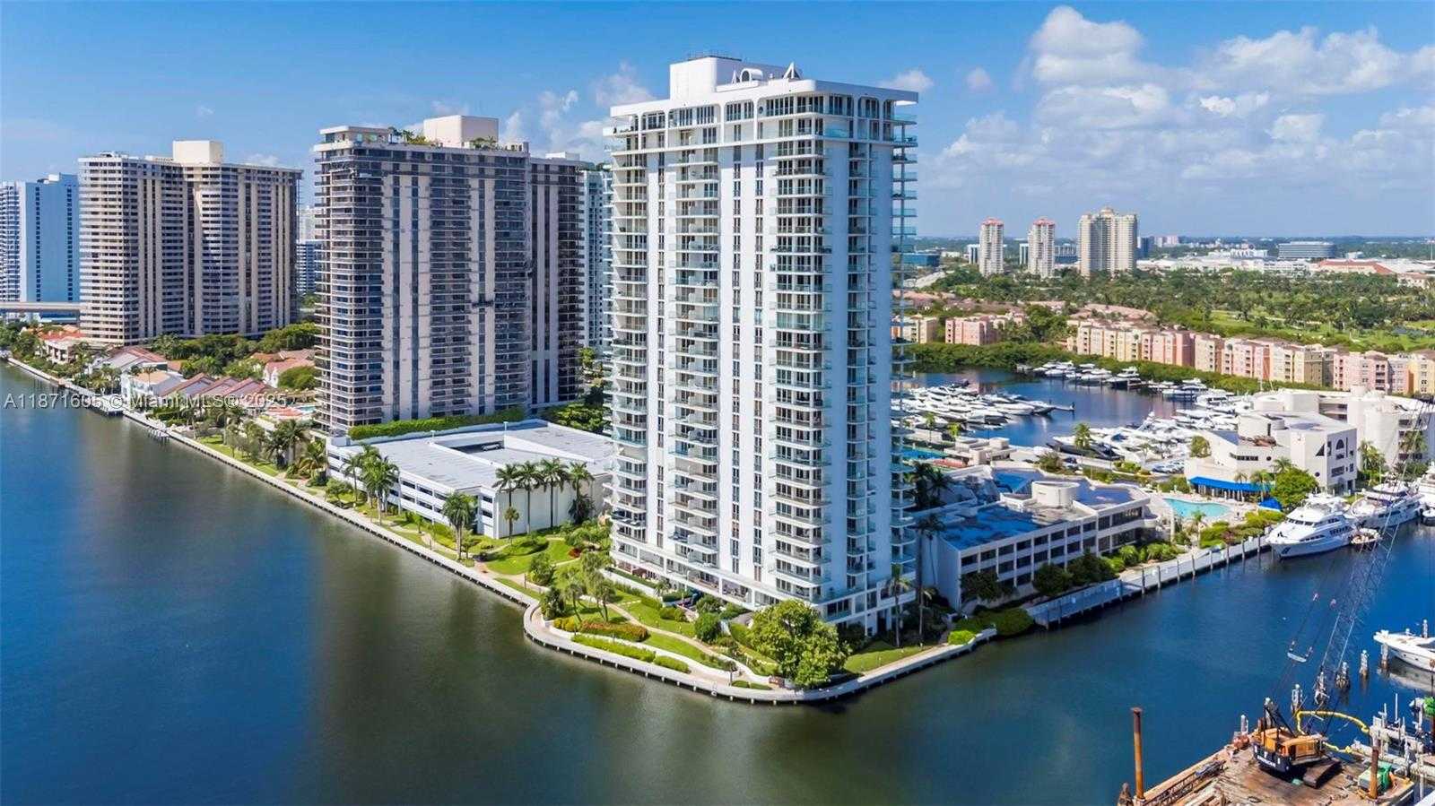 Small Image of 19707 TURNBERRY WAY #TH-6, Aventura Number 53
