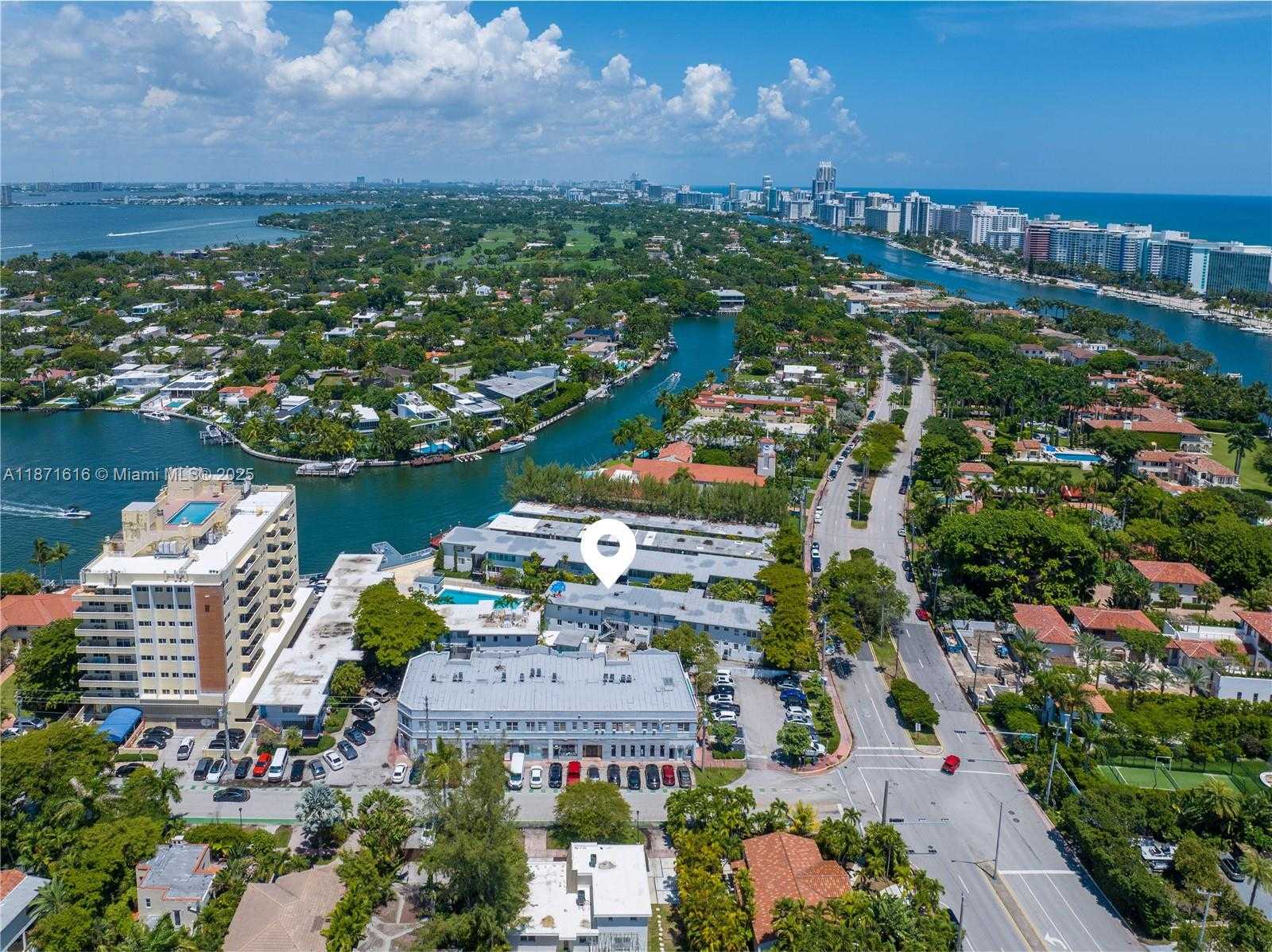 Small Image of 4710 PINE TREE DR #26, Miami Beach Number 4