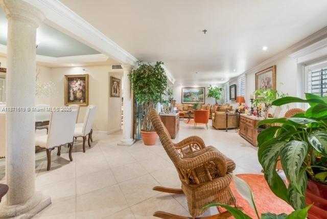 Small Image of 1400 SALZEDO ST #305, Coral Gables Number 3