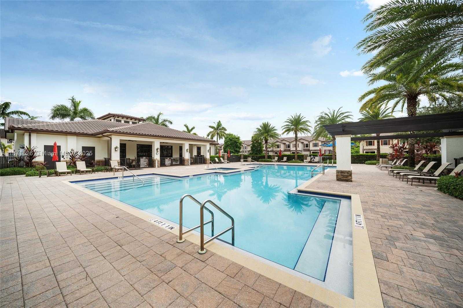 Small Image of 11548 SOUTH WEST 151ST AVE, Miami Number 38