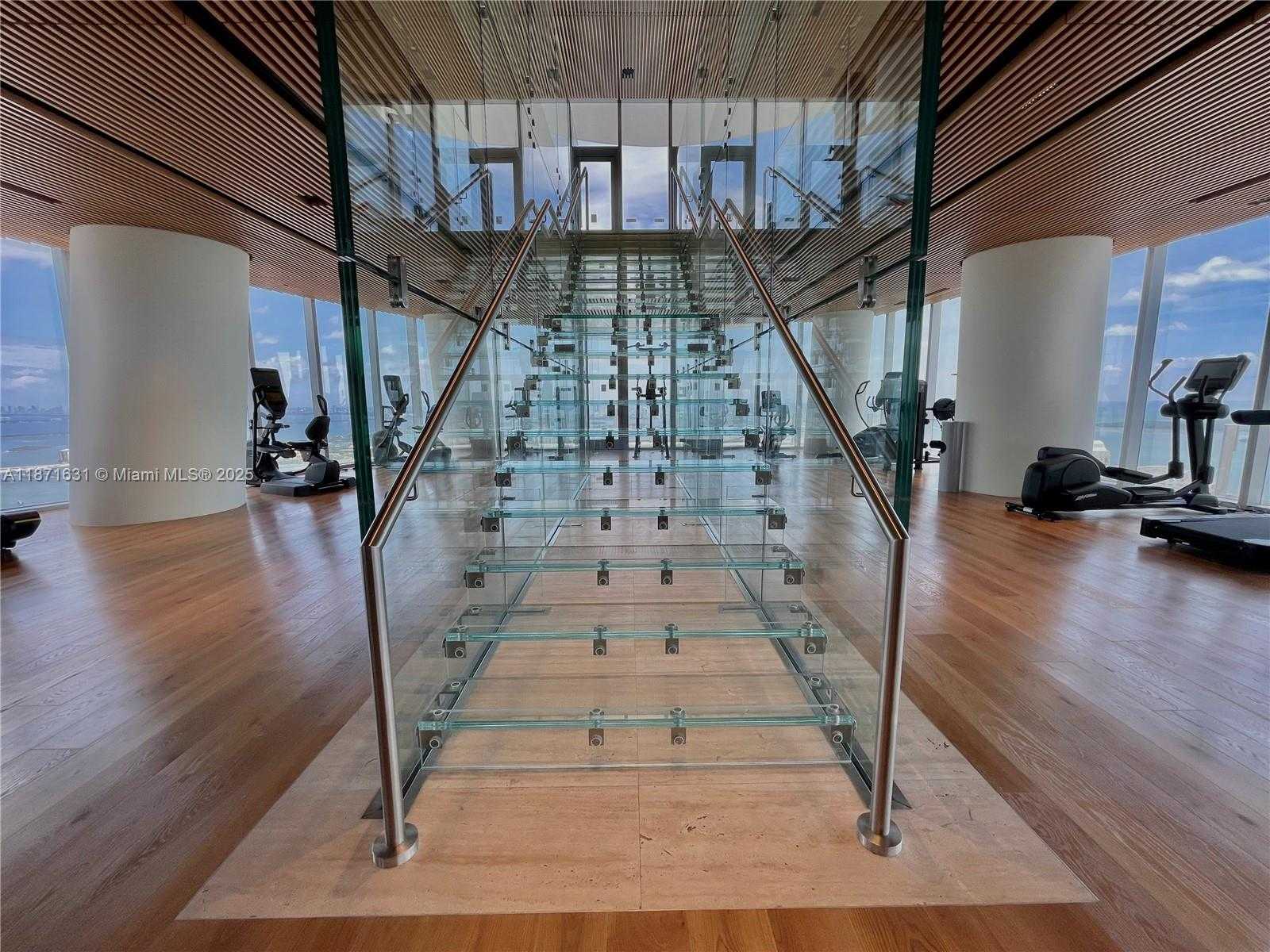 Small Image of 300 BISCAYNE BLVD WAY #506E, Miami Number 25