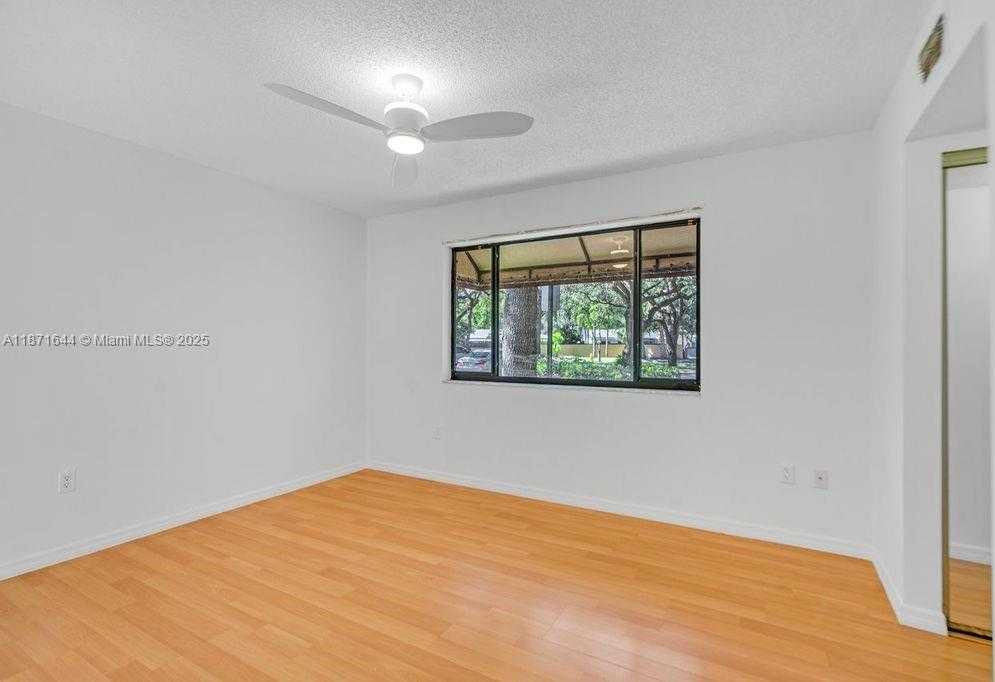 Small Image of 15495 NORTH MIAMI LAKEWAY N #101-4, Miami Lakes Number 12