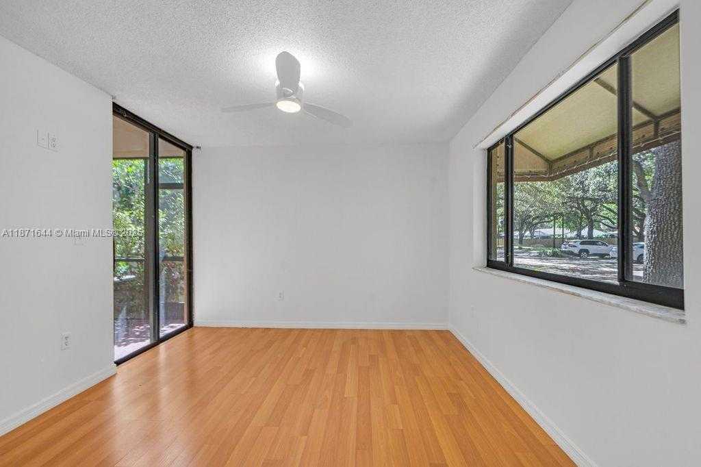 Small Image of 15495 NORTH MIAMI LAKEWAY N #101-4, Miami Lakes Number 14