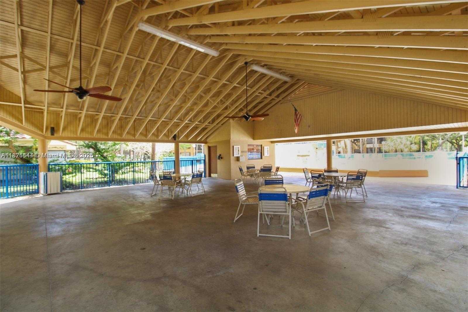 Small Image of 15495 NORTH MIAMI LAKEWAY N #101-4, Miami Lakes Number 23