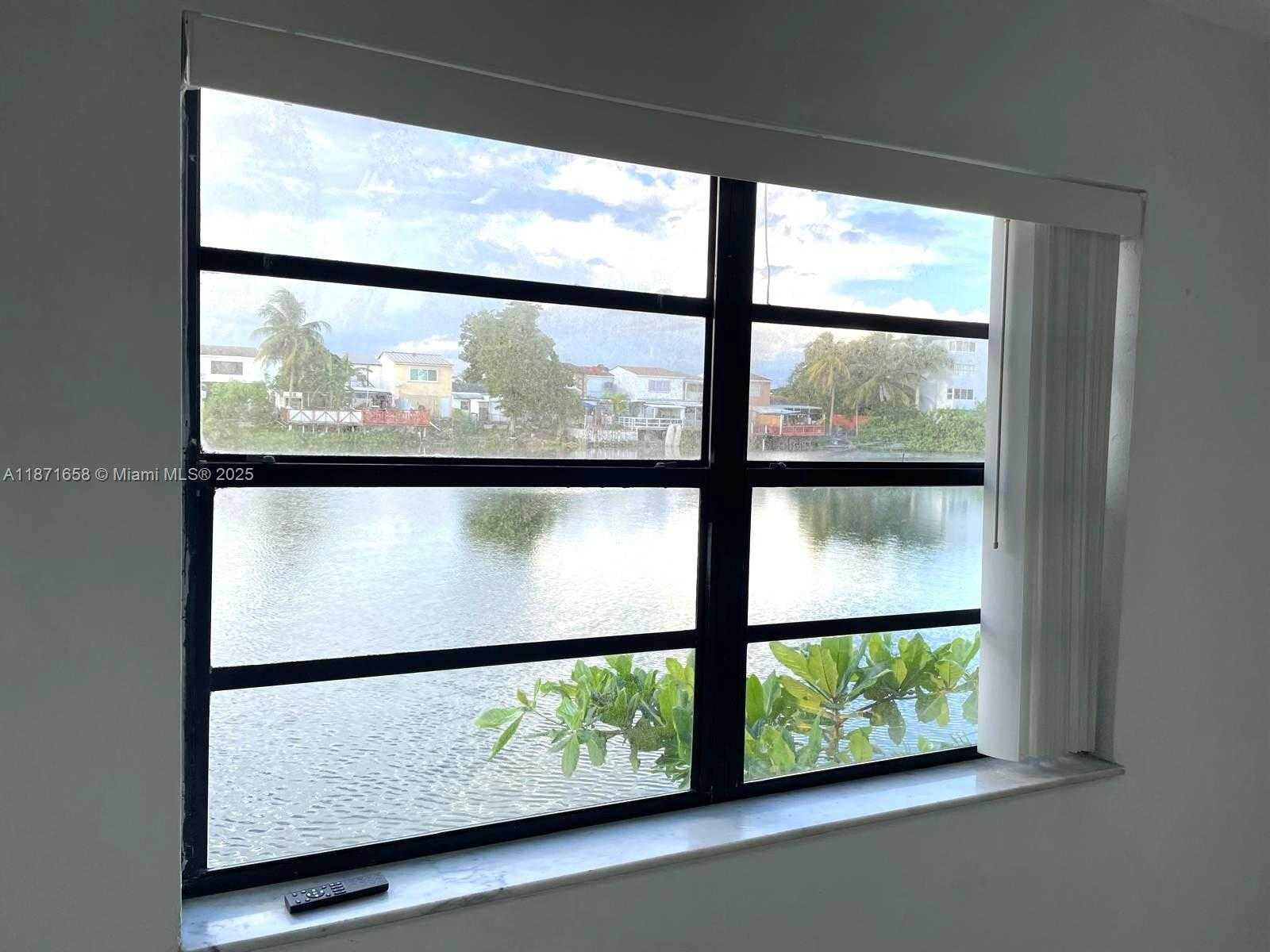 Small Image of 1335 WEST 68TH ST #106, Hialeah Number 10