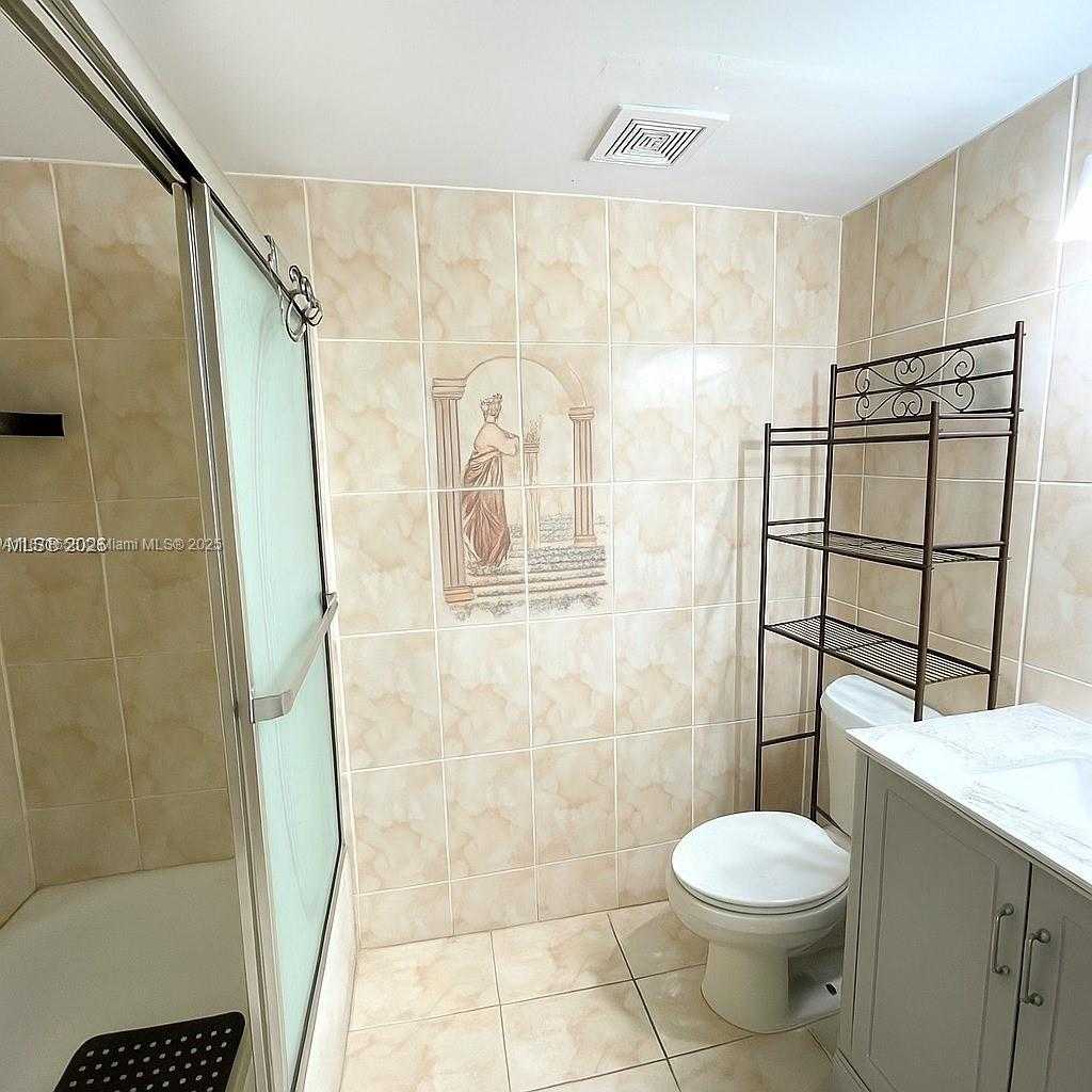 Small Image of 1335 WEST 68TH ST #106, Hialeah Number 13