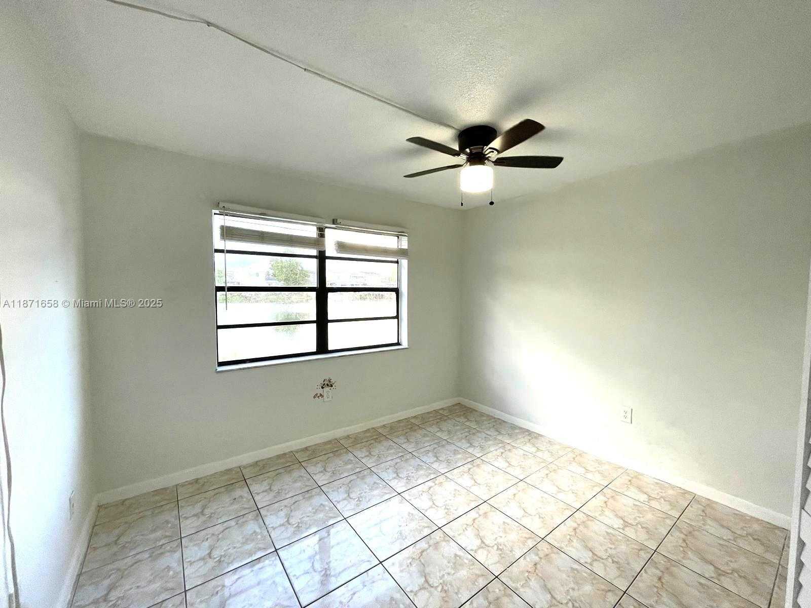 Small Image of 1335 WEST 68TH ST #106, Hialeah Number 15