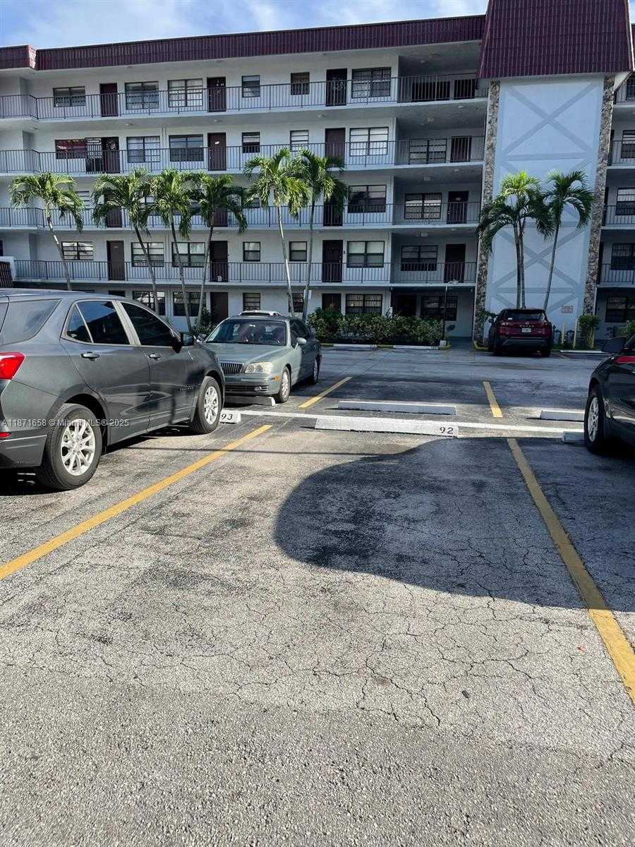 Small Image of 1335 WEST 68TH ST #106, Hialeah Number 19