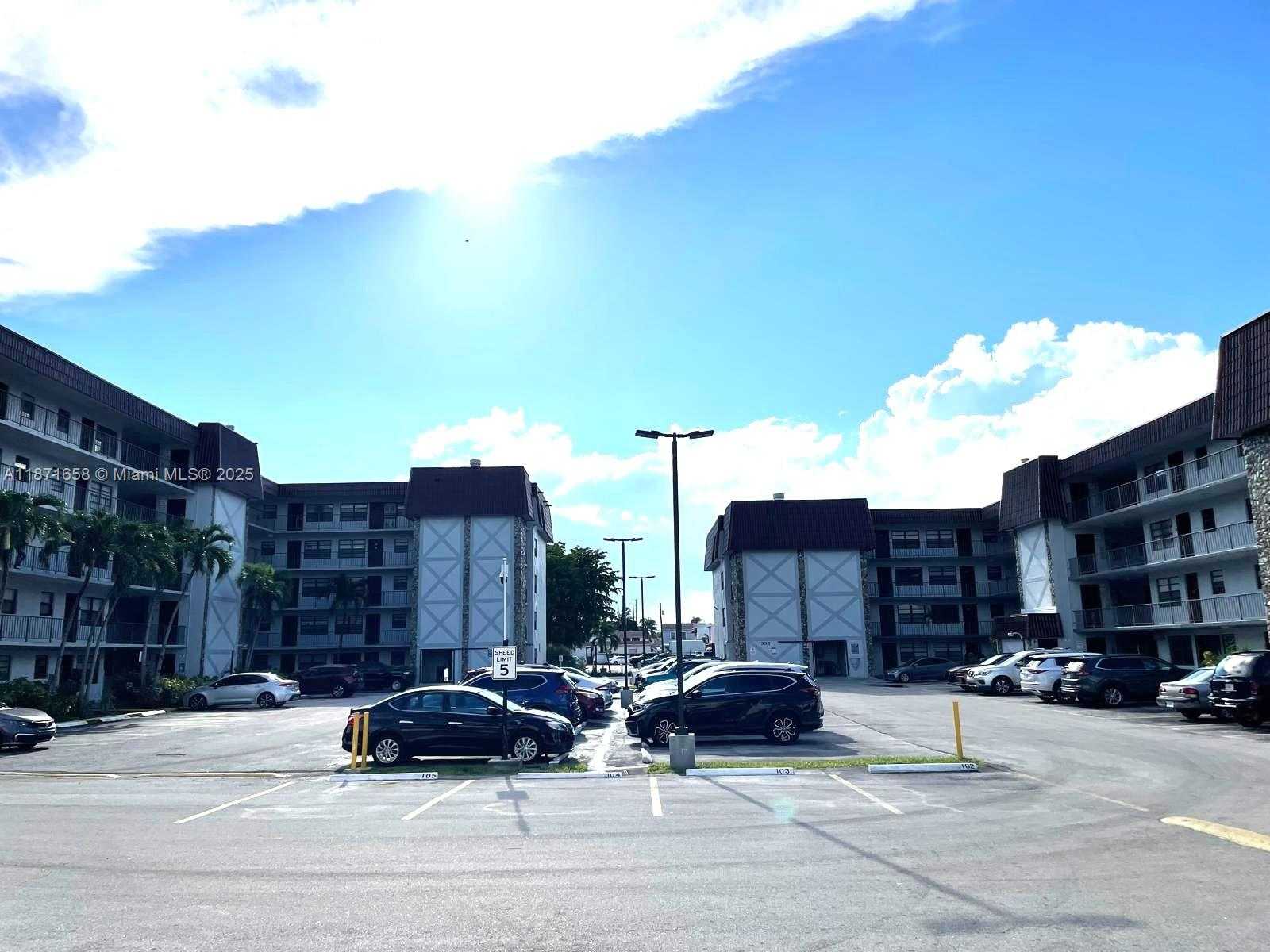 Small Image of 1335 WEST 68TH ST #106, Hialeah Number 20
