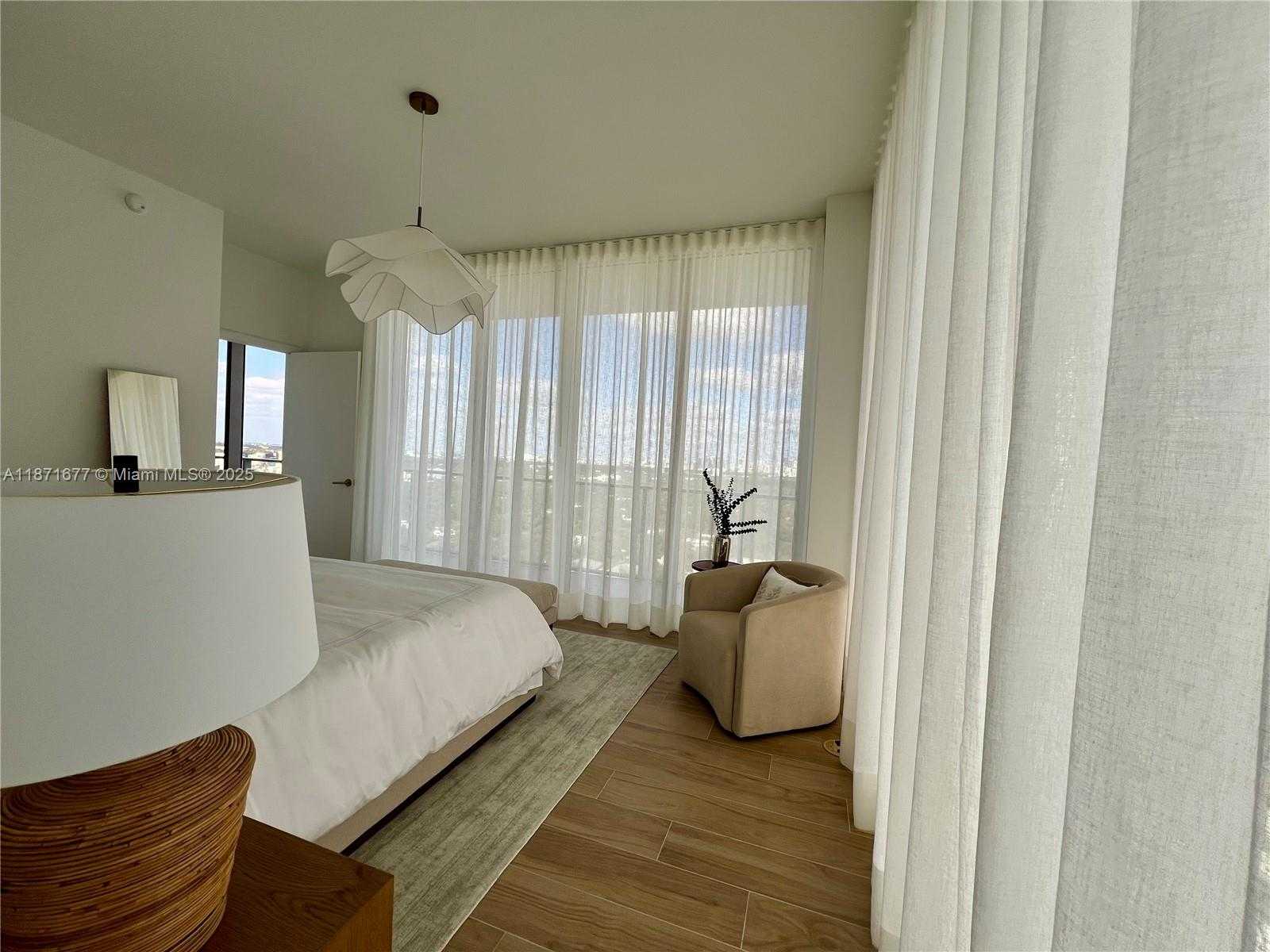 Small Image of 2678 TIGERTAIL AVE #2006, Coconut Grove Number 19