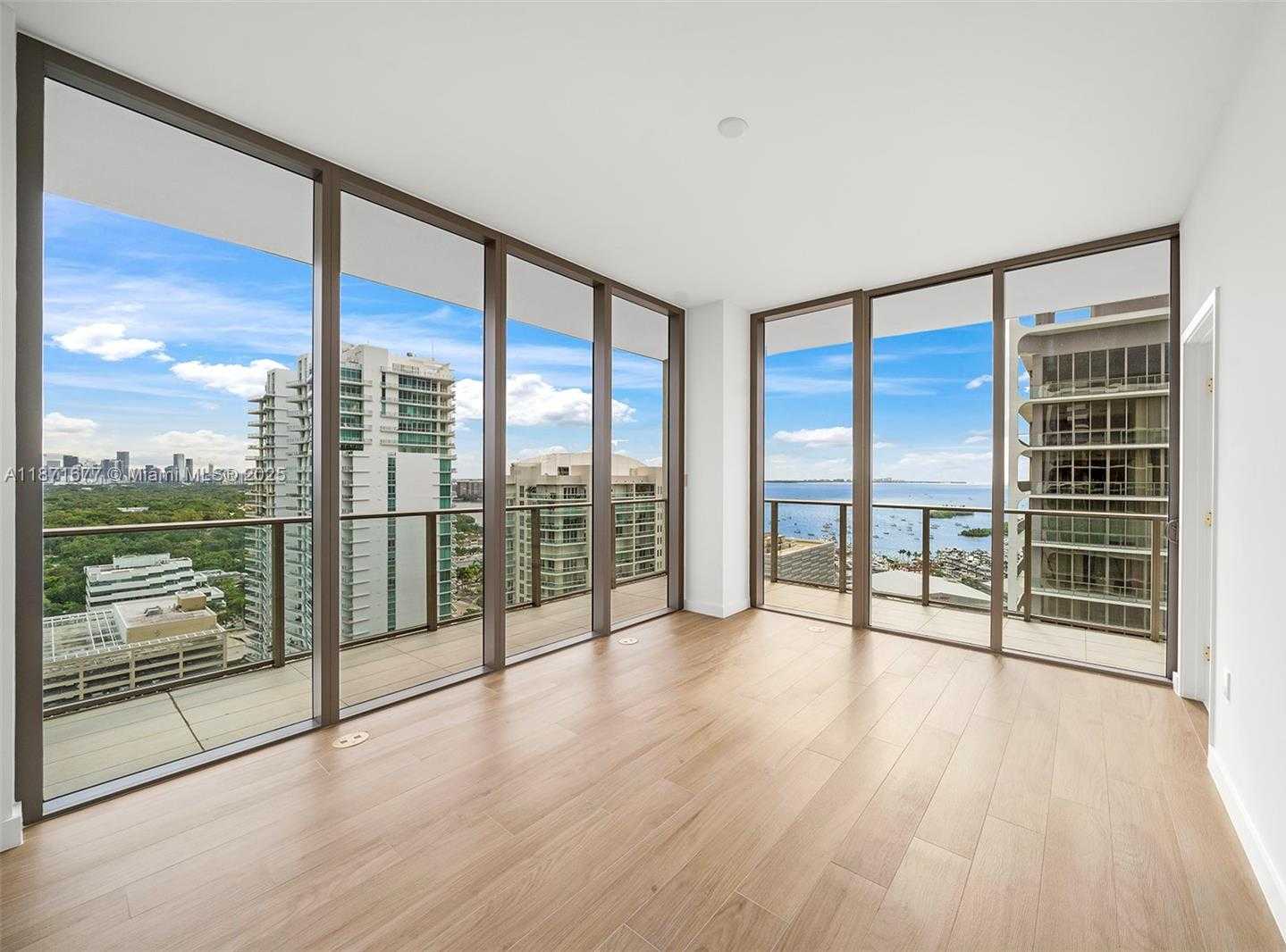 Small Image of 2678 TIGERTAIL AVE #2006, Coconut Grove Number 20