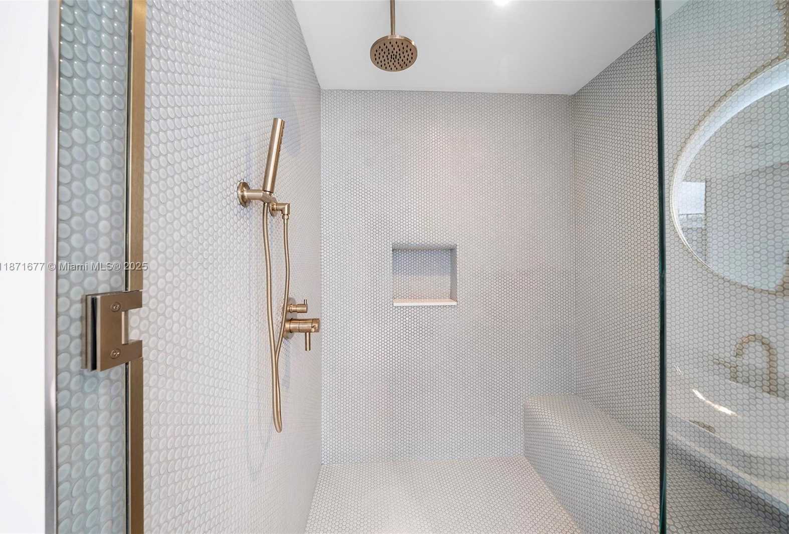 Small Image of 2678 TIGERTAIL AVE #2006, Coconut Grove Number 23