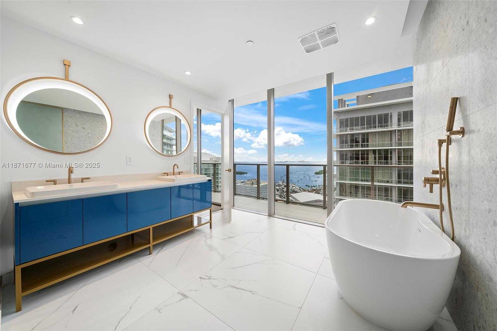 Small Image of 2678 TIGERTAIL AVE #2006, Coconut Grove Number 25