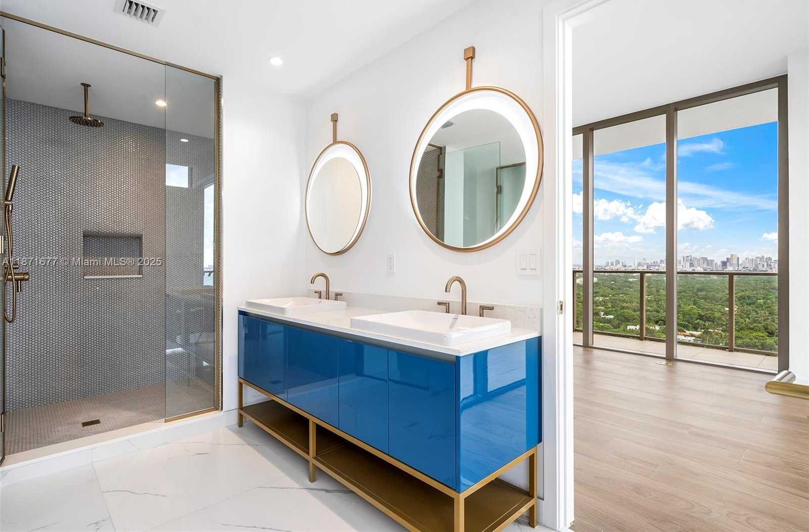 Small Image of 2678 TIGERTAIL AVE #2006, Coconut Grove Number 26