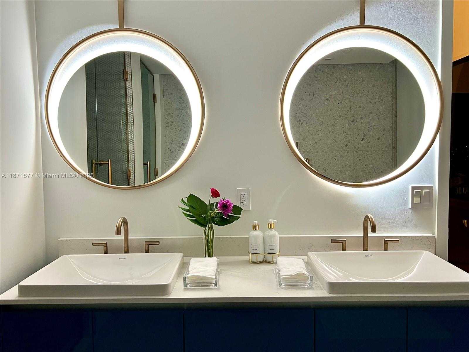 Small Image of 2678 TIGERTAIL AVE #2006, Coconut Grove Number 27