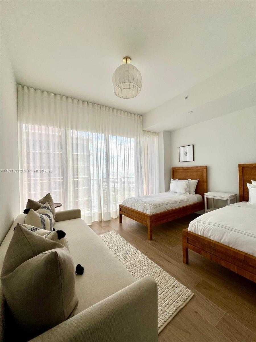 Small Image of 2678 TIGERTAIL AVE #2006, Coconut Grove Number 31
