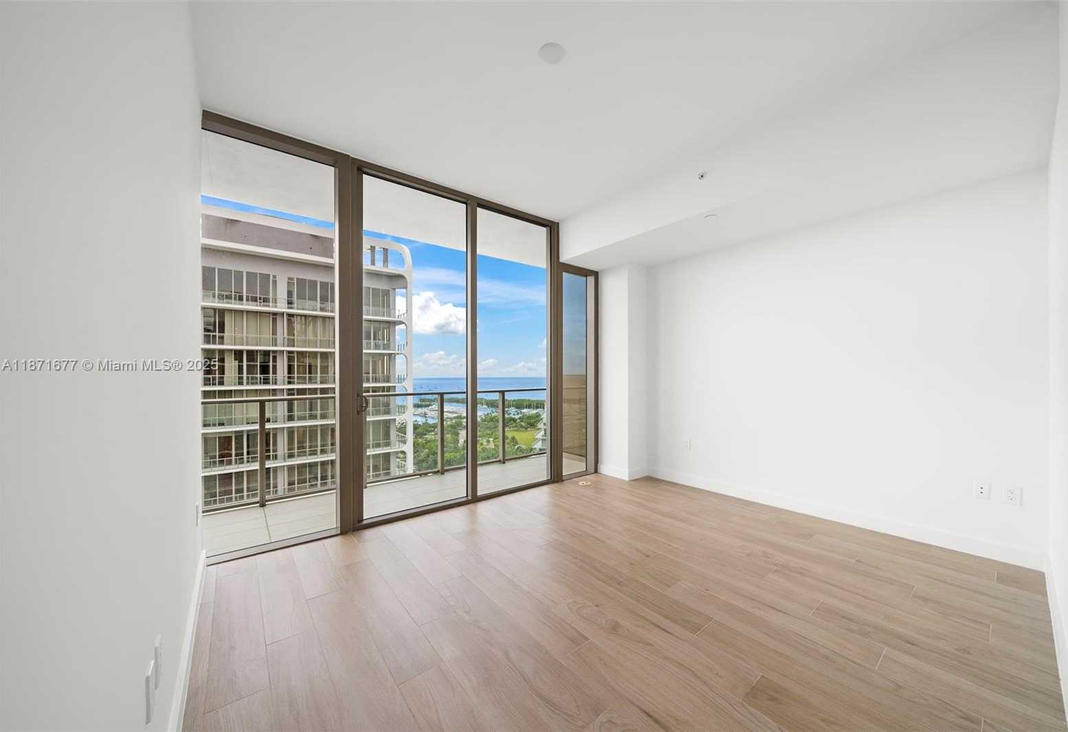 Small Image of 2678 TIGERTAIL AVE #2006, Coconut Grove Number 33