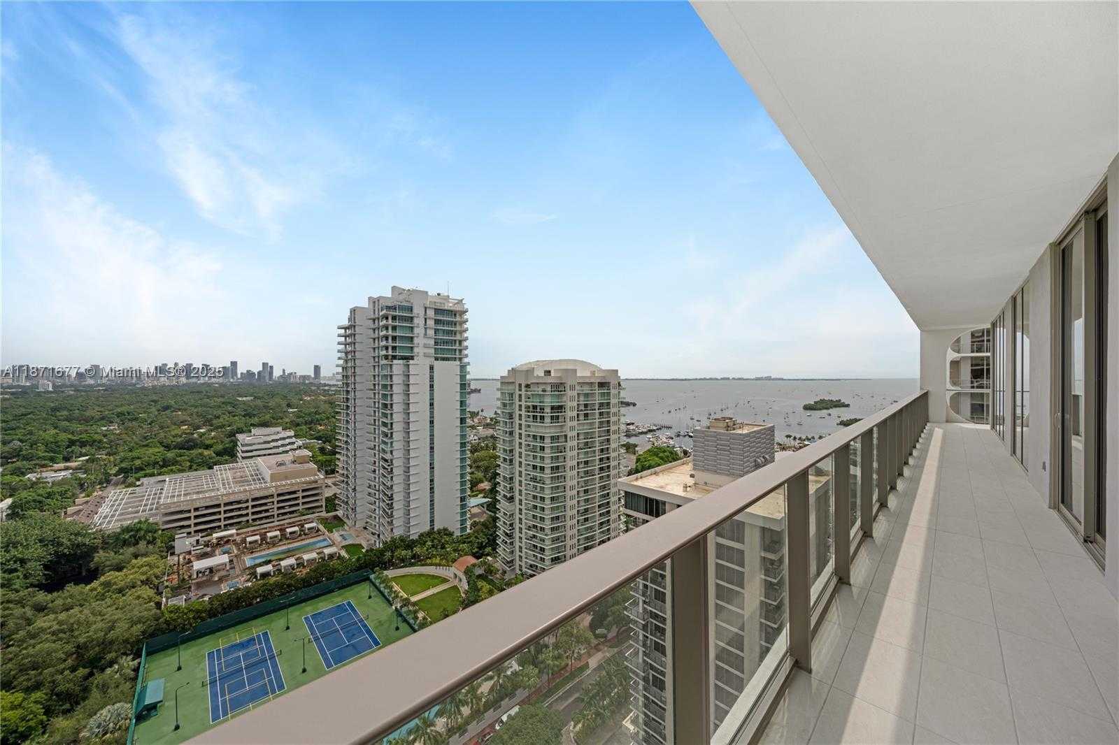 Small Image of 2678 TIGERTAIL AVE #2006, Coconut Grove Number 43