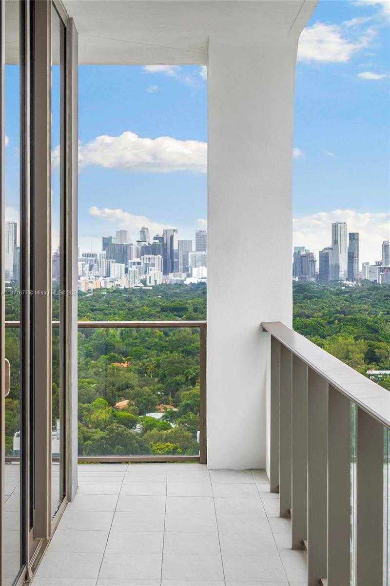 Small Image of 2678 TIGERTAIL AVE #2006, Coconut Grove Number 50