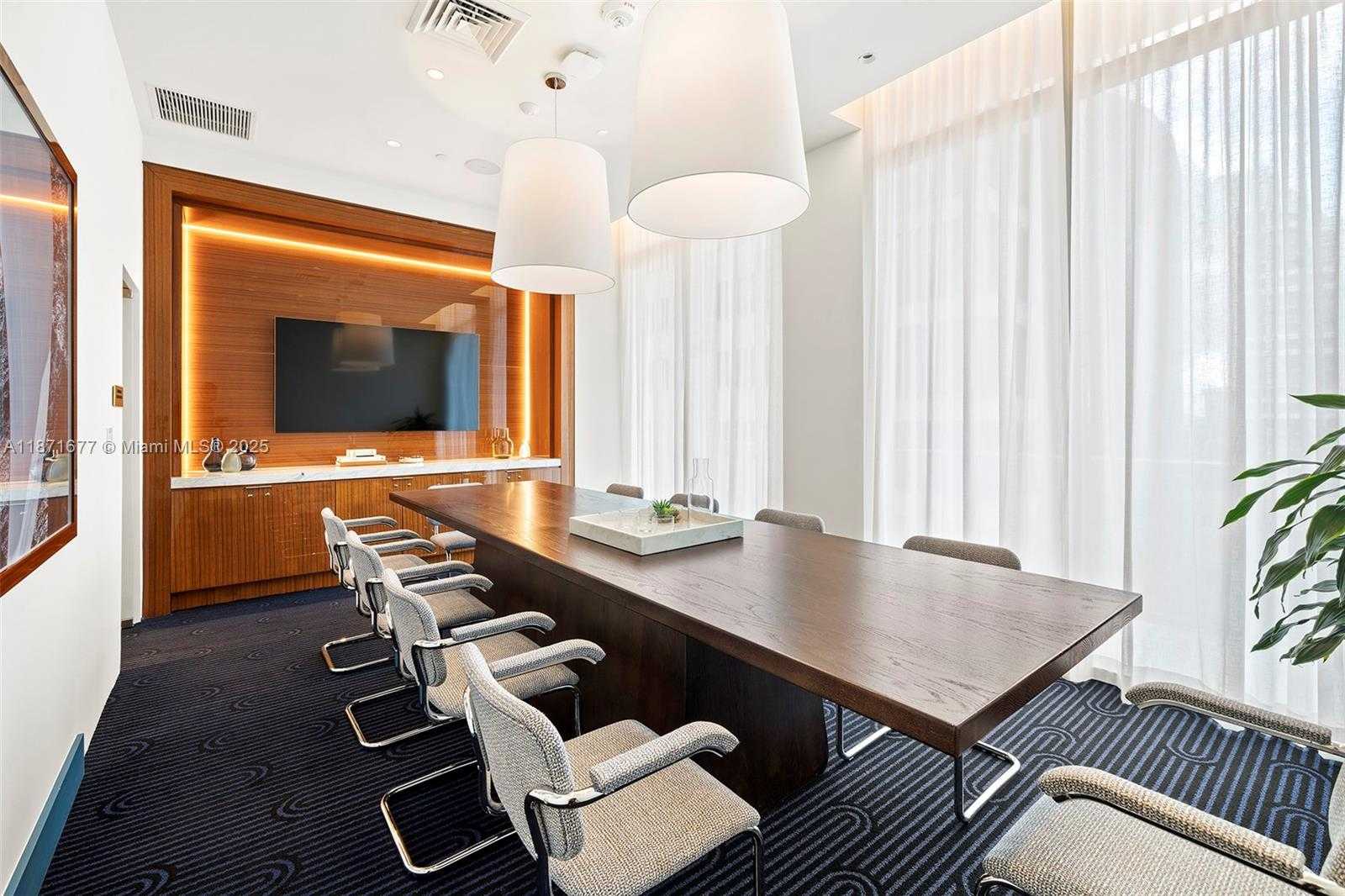 Small Image of 2678 TIGERTAIL AVE #2006, Coconut Grove Number 61
