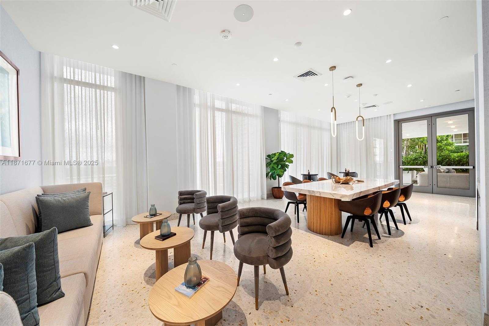 Small Image of 2678 TIGERTAIL AVE #2006, Coconut Grove Number 62