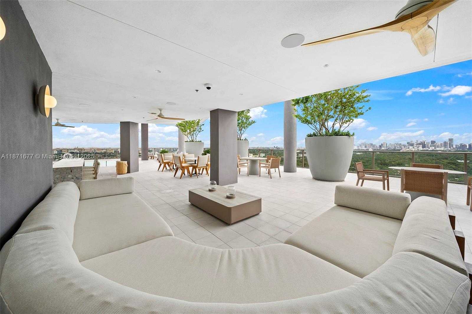 Small Image of 2678 TIGERTAIL AVE #2006, Coconut Grove Number 66