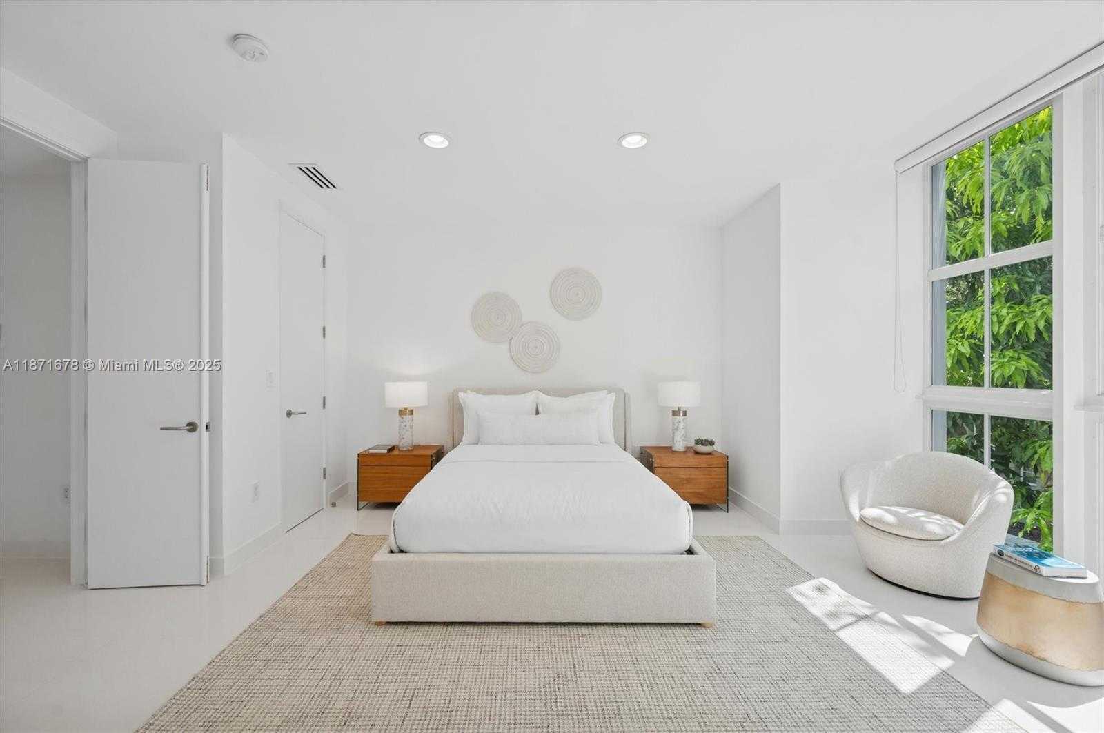 Small Image of 211 WATER WAY, Miami Beach Number 27