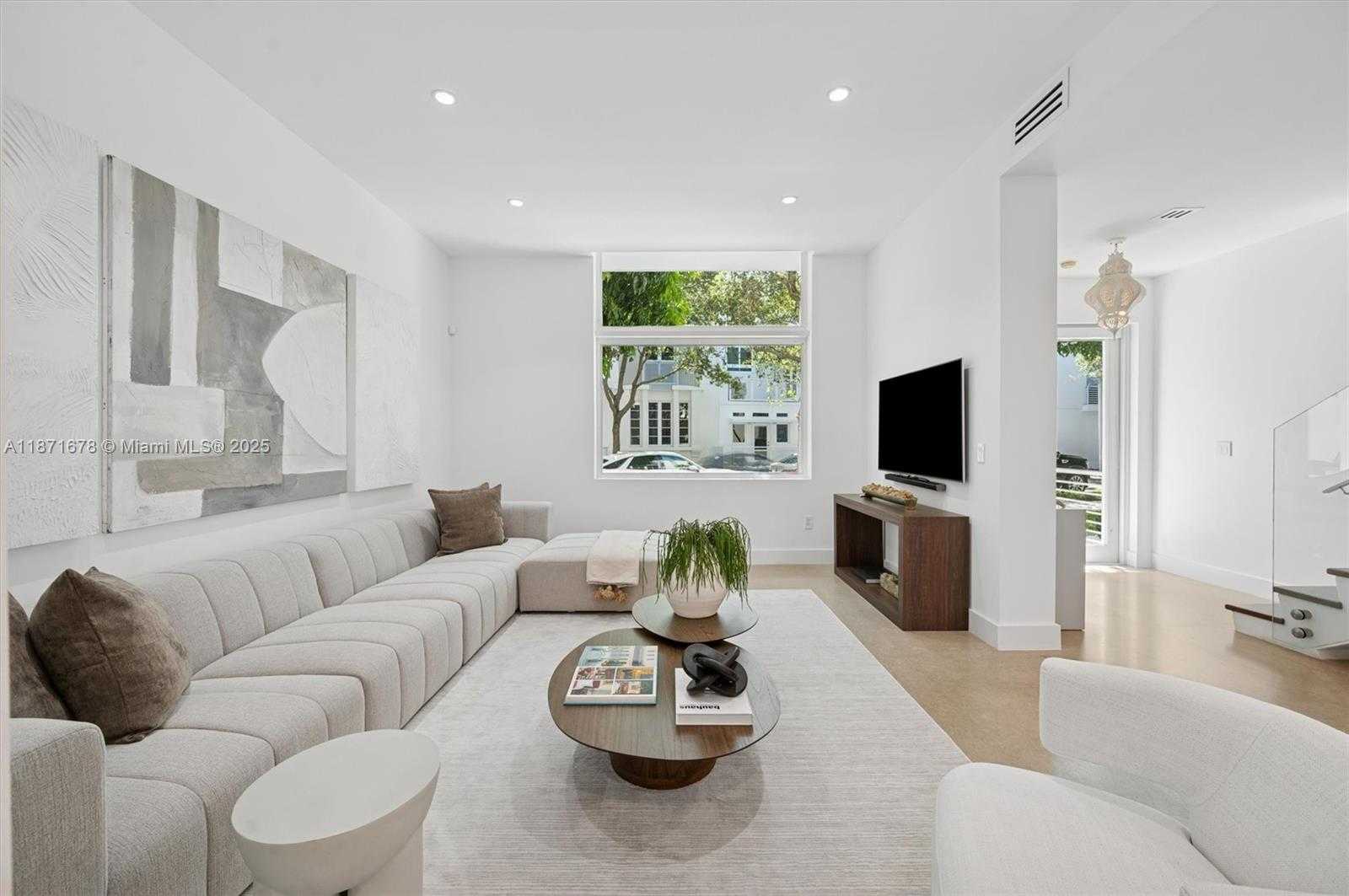 Small Image of 211 WATER WAY, Miami Beach Number 5