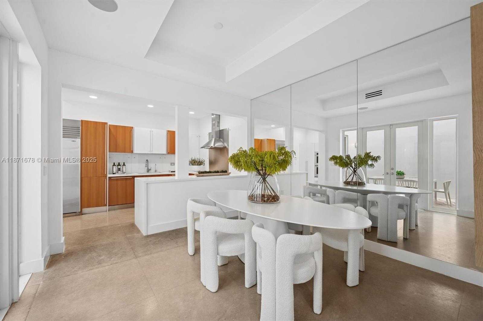 Small Image of 211 WATER WAY, Miami Beach Number 7