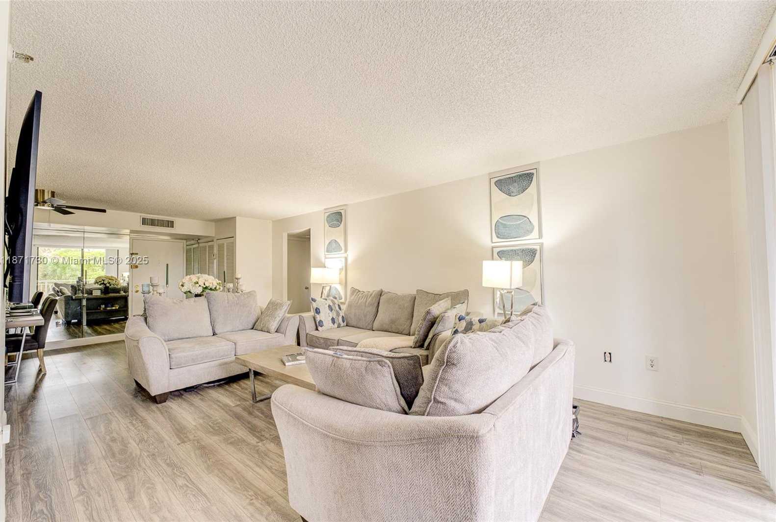 Small Image of 210 174TH ST #312, Sunny Isles Beach Number 10