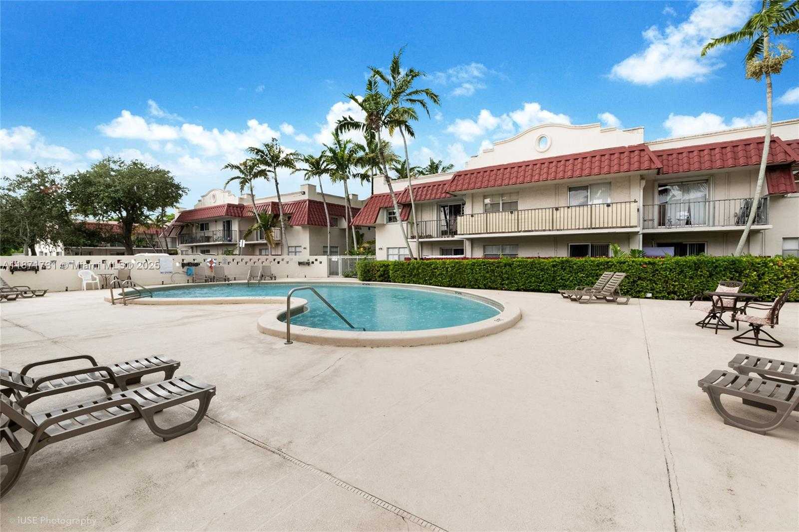 Small Image of 8650 SOUTH WEST 67TH AVE #1018, Pinecrest Number 13
