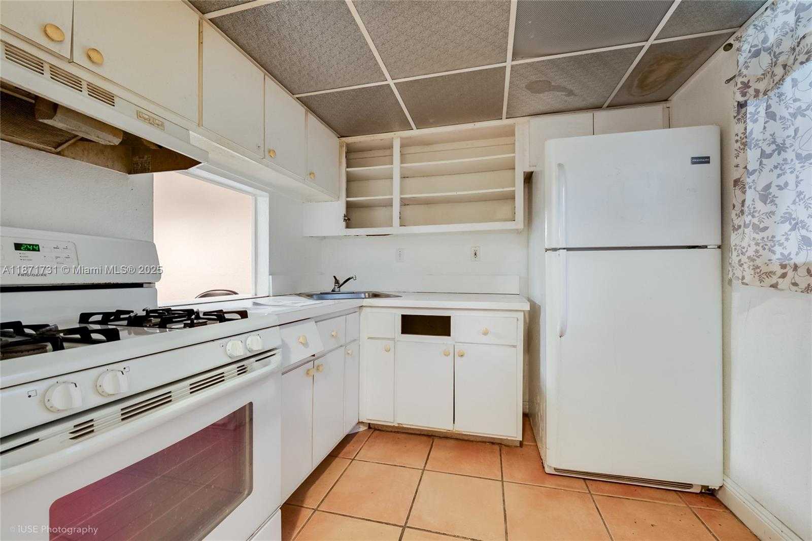 Small Image of 8650 SOUTH WEST 67TH AVE #1018, Pinecrest Number 5