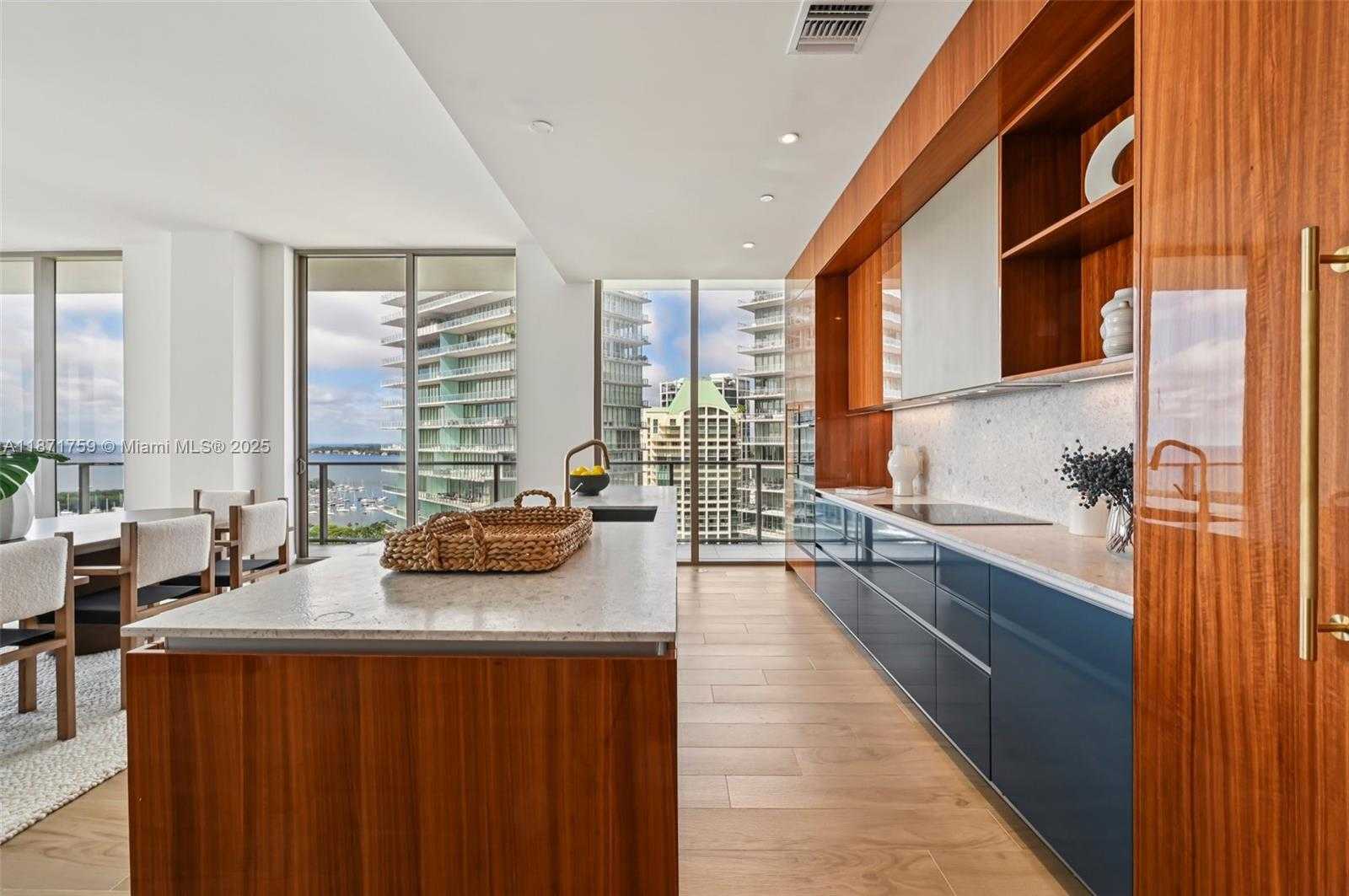 Small Image of 2655 SOUTH BAYSHORE DR #1601, Miami Number 21
