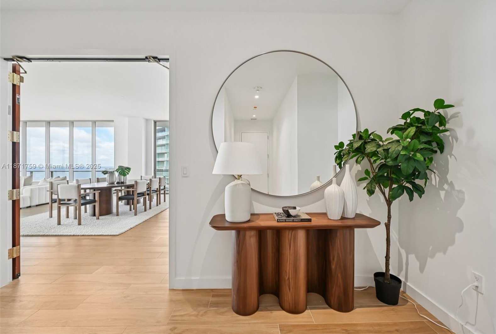Small Image of 2655 SOUTH BAYSHORE DR #1601, Miami Number 28